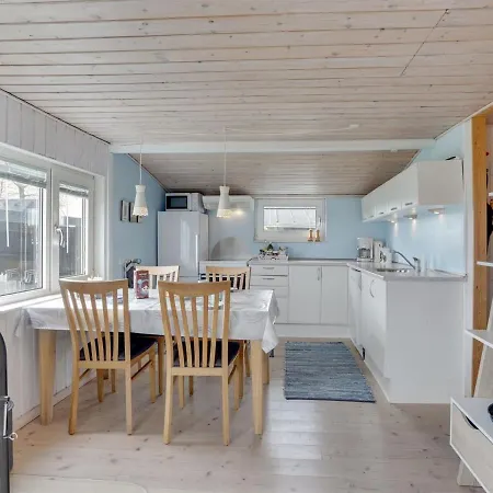 בית נופש Aarto - 250m From The Sea In Ne Jutland By Interhome Sæby